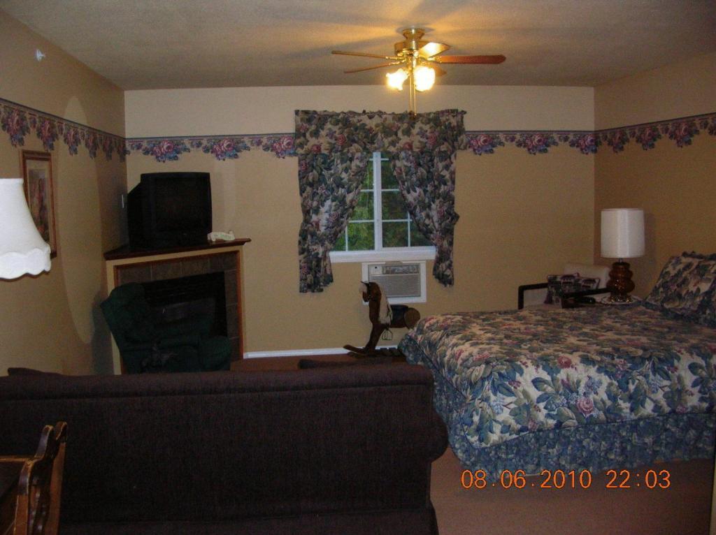 Mccracken Country Inn Hinton Rum bild